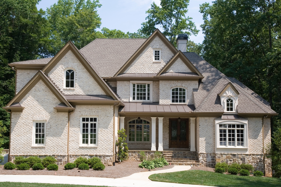 Selling Your Aiken, SC Home? Here’s How a Soft Wash Can Increase Property Value